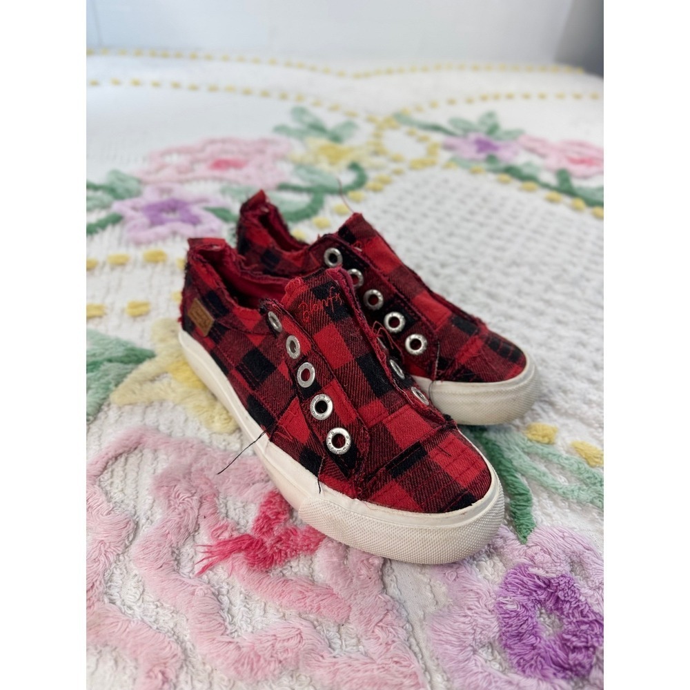 Blowfish Malibu Kids Red‎ Black Plaid Slip On Sneakers Size 12